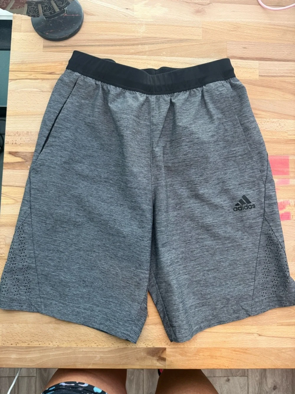 Adidas Men’s Gray Heather Performance Training Shorts Size Small